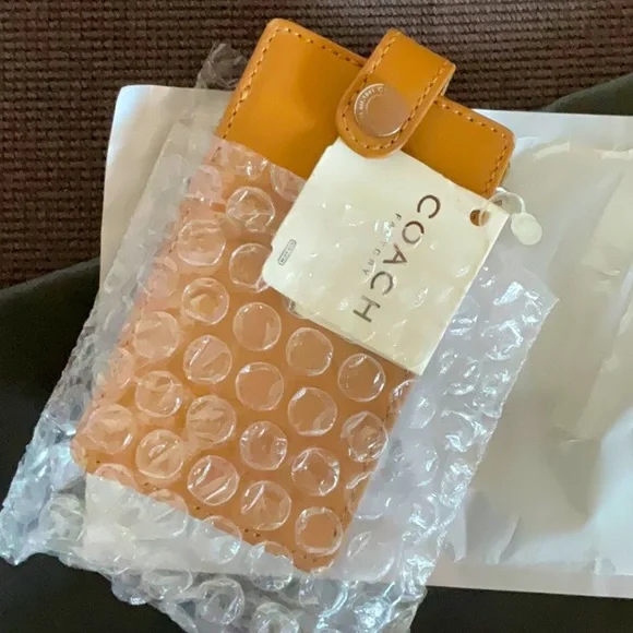 NWT RARE Coach Mini Ipod Case - Picture 8 of 9